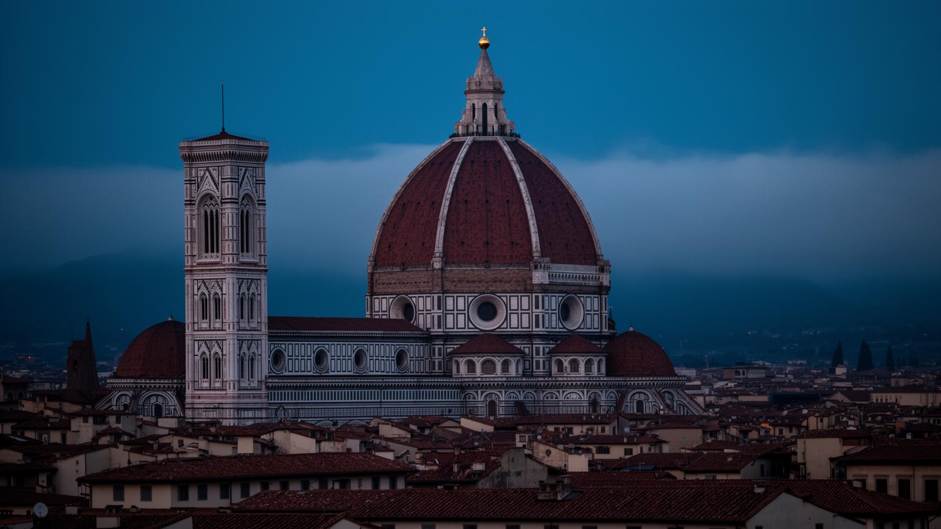 Skyline del Duomo di Firenze al crepuscolo